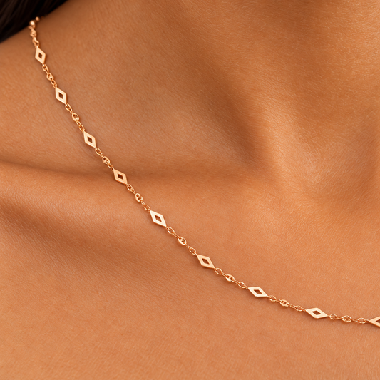 Gold Diamond-Link Station Chain