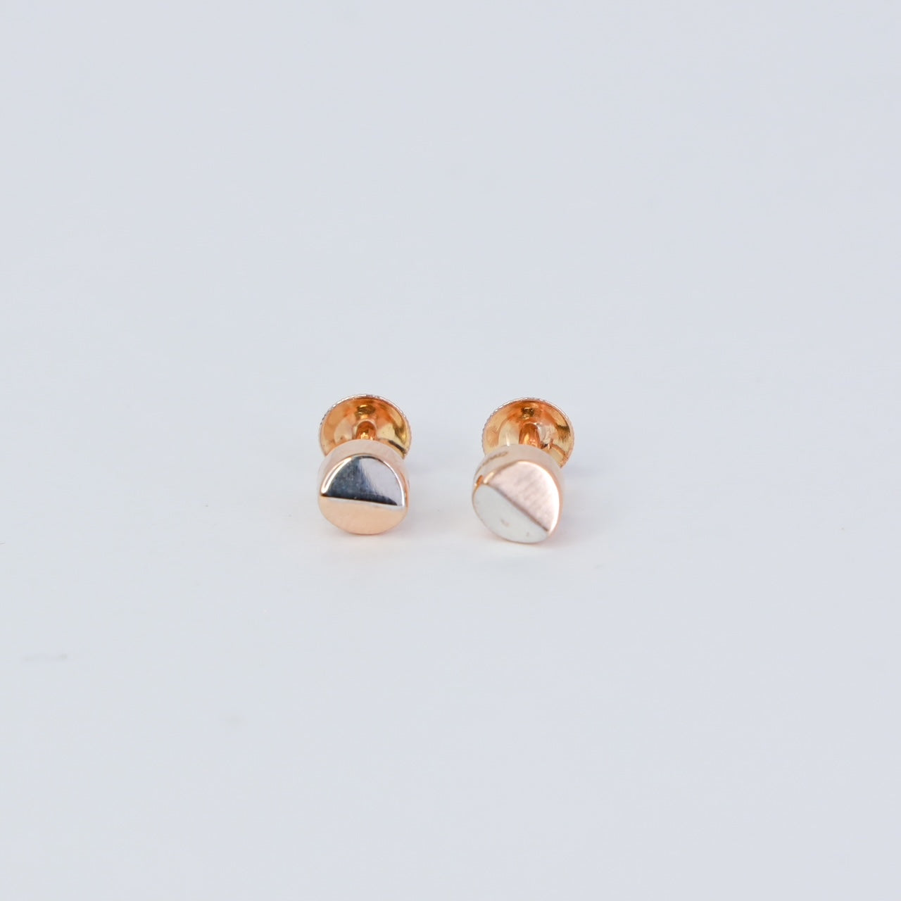 glow studs 18kt gold earring