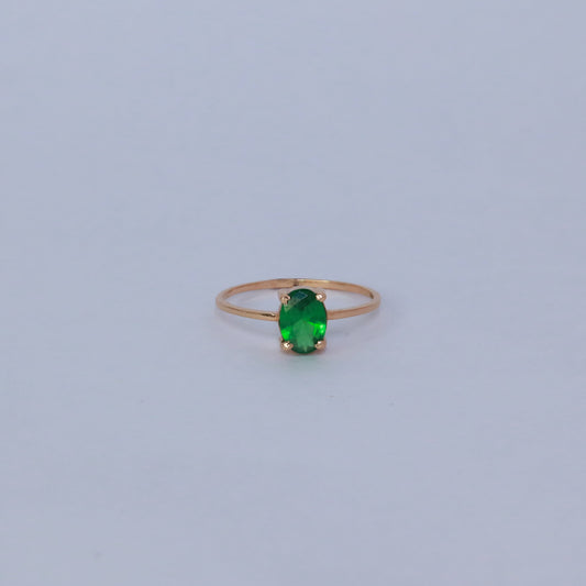 18KT GOLD OVAL GREEN GEM RING