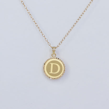 18KT GOLD LETTER D ROUND PENDANT