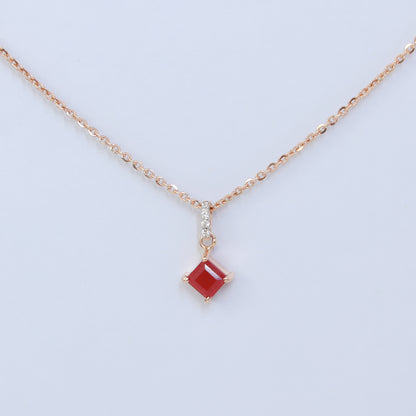 18KT GOLD RED STONE STUDDED CZ PENDANT