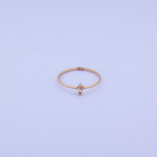 18CT GOLD LIGHT WEIGHT RING