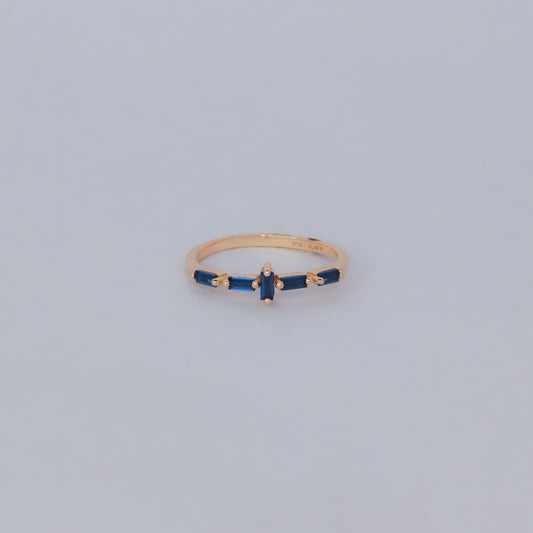 18KT GOLD LONDON BLUE GEM RING