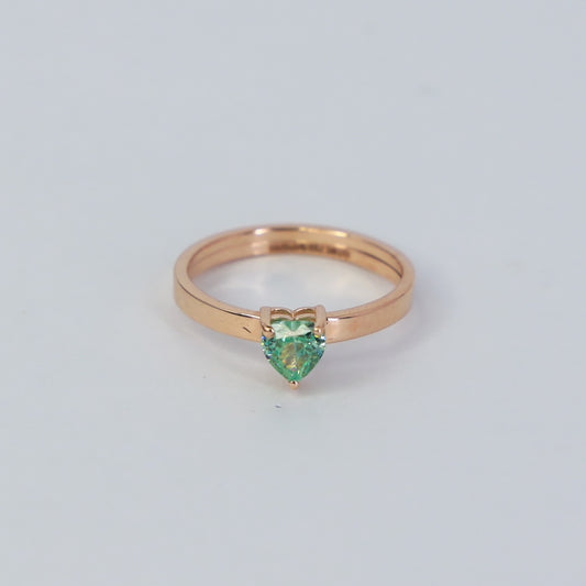 18KT GOLD GREEN GEM EVERYDAY RING