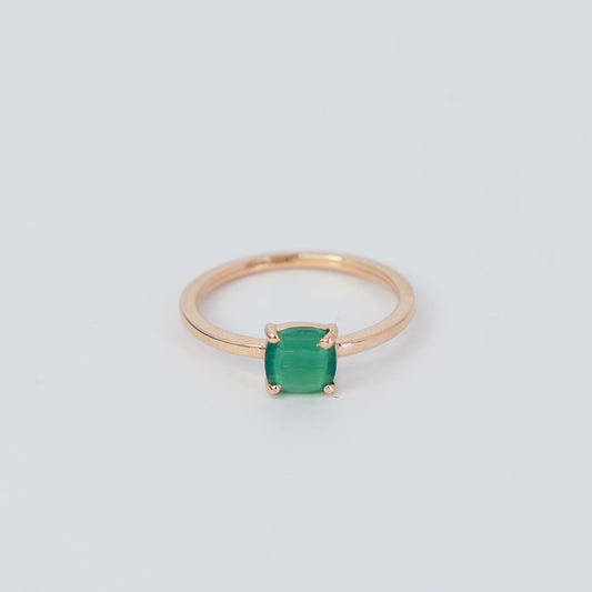 18KT GOLD GREEN GEM DAILY RING