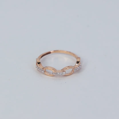 SLEEK BAND 18KT GOLD EVERYDAY RING
