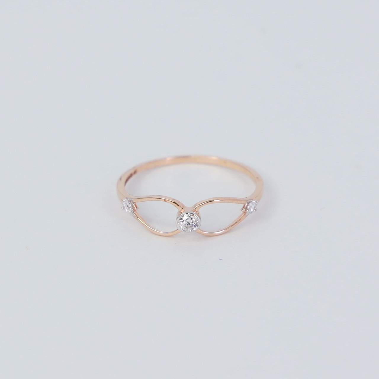 golden vow 18kt gold everyday ring
