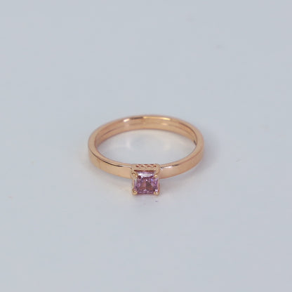 18KT GOLD PURPLE GEM DAILY RING