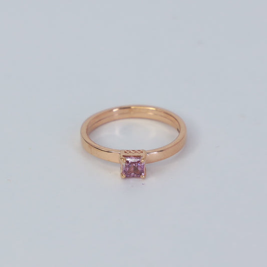 18KT GOLD PURPLE GEM DAILY RING