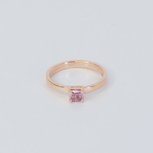 18KT GOLD PINK GEM EVERYDAY RING